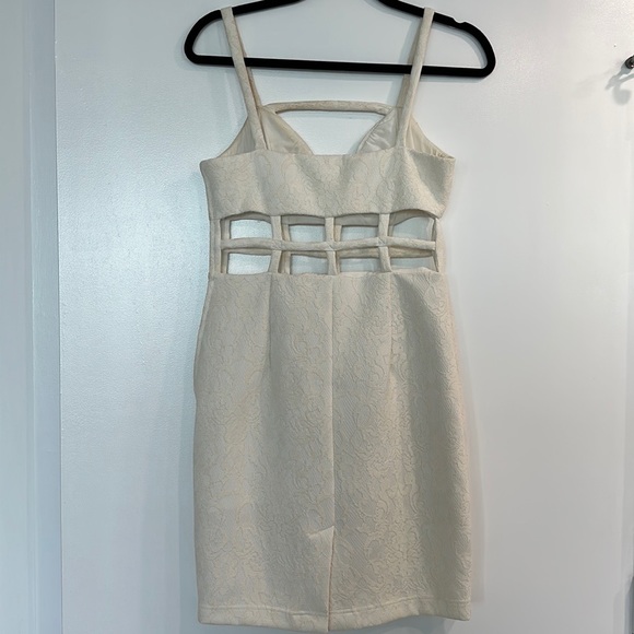 Whitney Eve Bitter Melon Sheath Dress - Picture 9 of 11